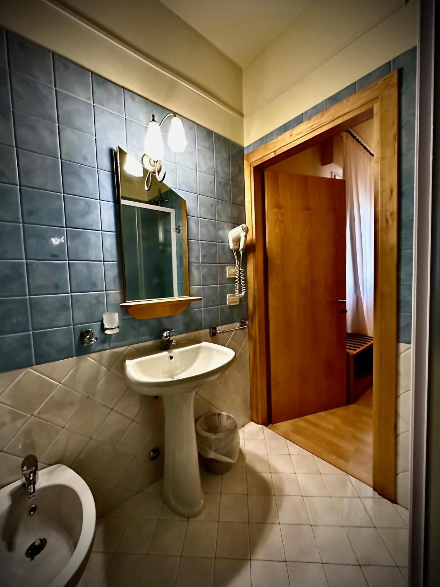 Hotel Ponte Molo Porto Tolle Buitenkant foto