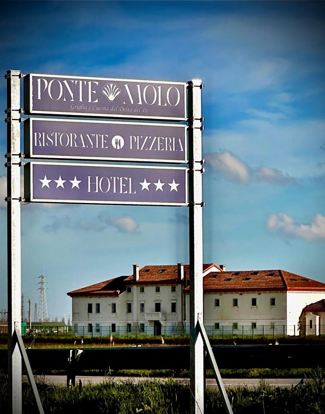 Hotel Ponte Molo Porto Tolle Buitenkant foto